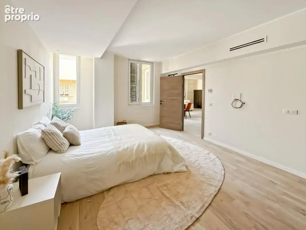 NICE Garibaldi 3P 79m² dernier étage entièrement rénové calme - photo 10