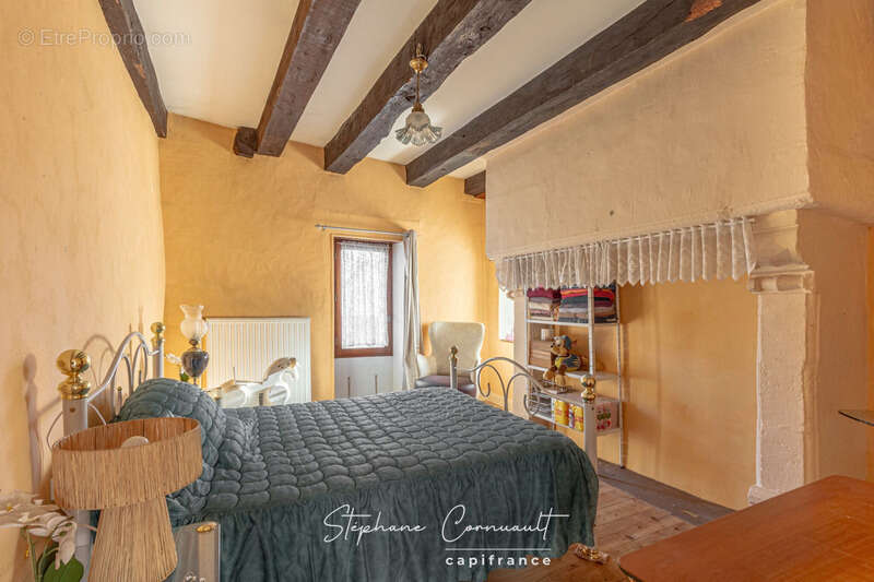 Maison à NEUVIC