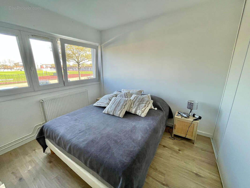 Appartement à DECINES-CHARPIEU