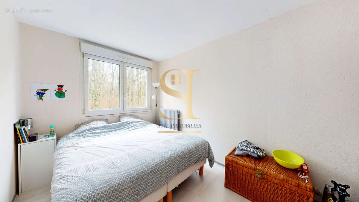 Appartement à COMBS-LA-VILLE