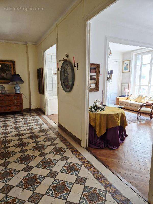 Appartement à LYON-6E