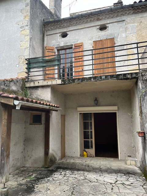 Au centre ville de nerac belle maison en pierre - photo 4