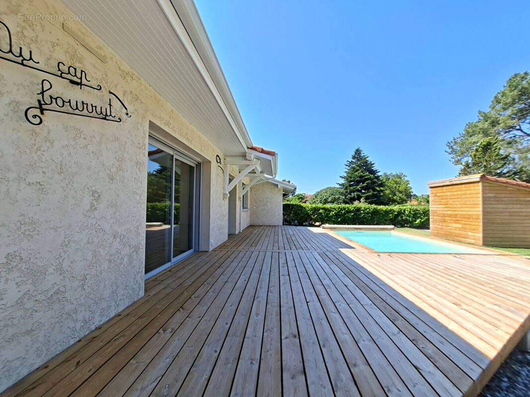 Maison à MOLIETS-ET-MAA