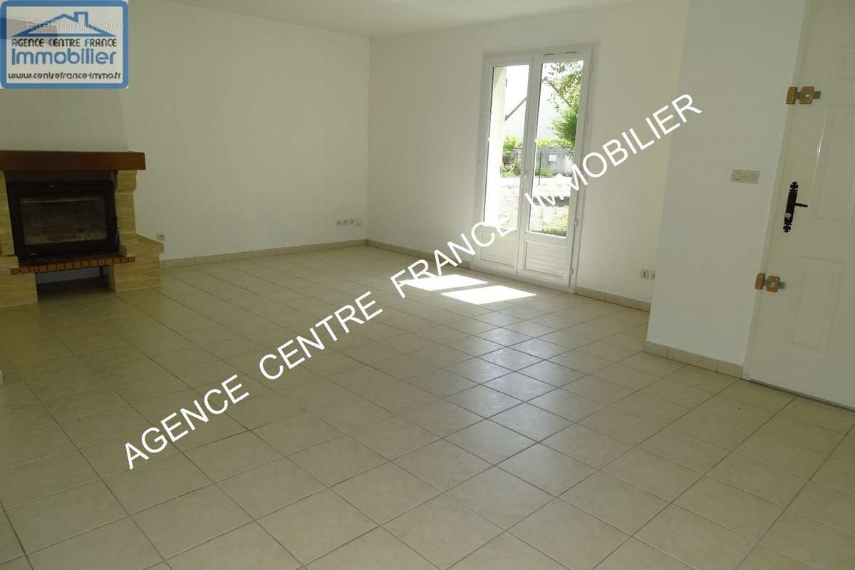 Maison à SAINT-DOULCHARD