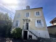 Maison à MONTEREAU-FAULT-YONNE