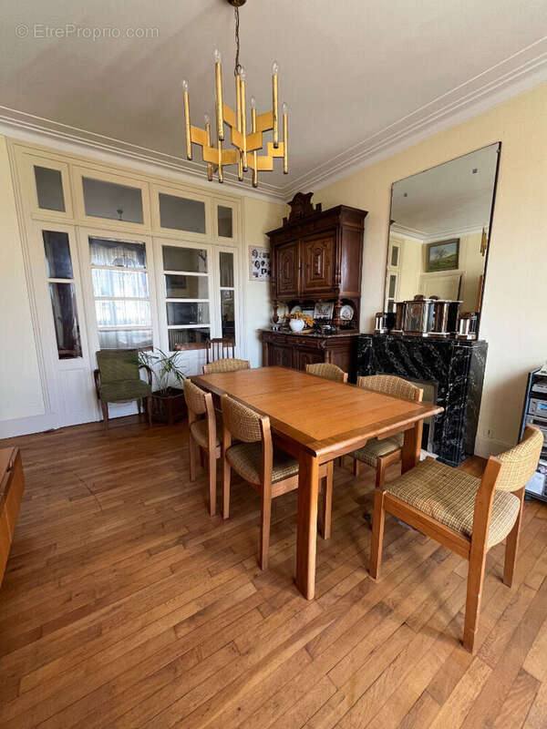 Maison à VILLEDIEU-LA-BLOUERE