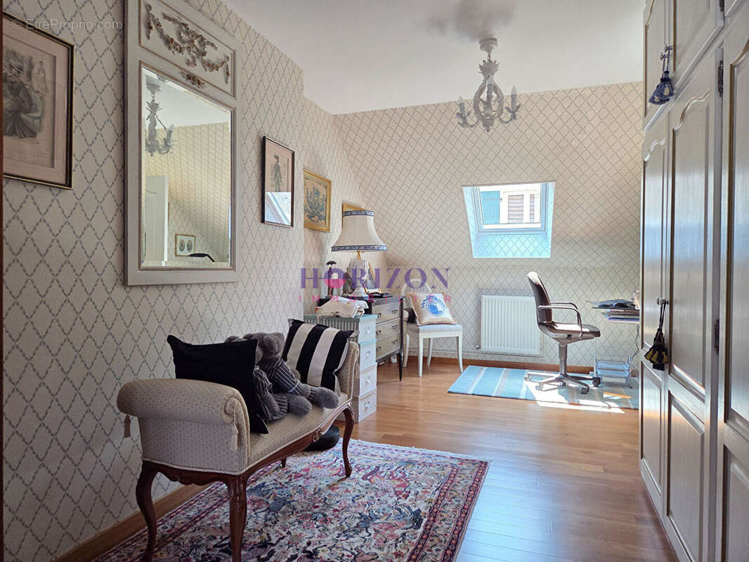 Maison à VILLERS-SOUS-SAINT-LEU