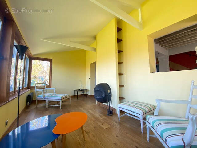 Maison de charme de 79,21 m2 habitables et de 88 m2 au sol avec cheminee, dependance/serre de 12m2 et jardin - photo 9