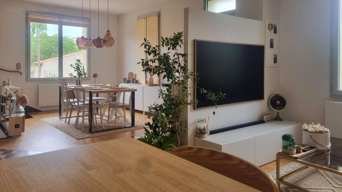 20250928120725 - Maison à BELVEZE-DU-RAZES