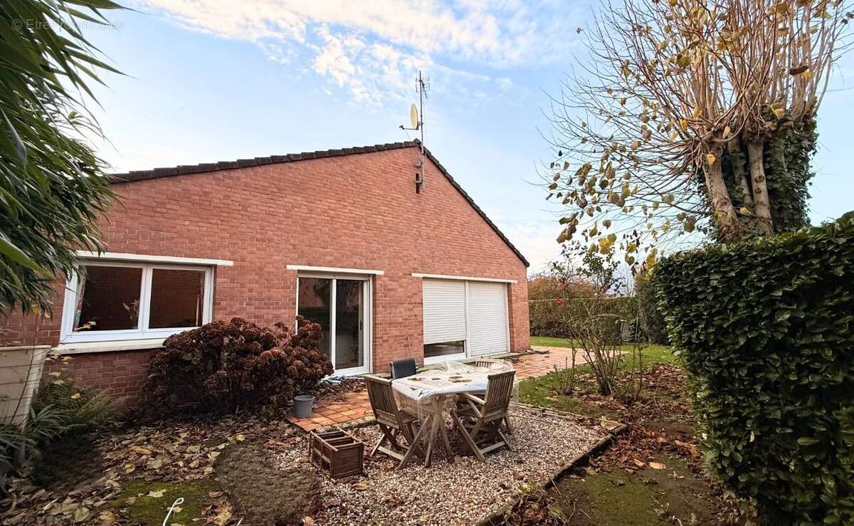 Maison à LAUWIN-PLANQUE