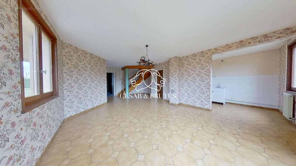 Maison 179 m² à Chatillon-Sur-Chalaronne  - photo 3