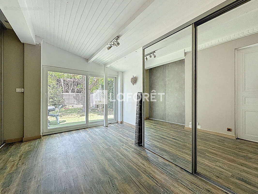 Maison à CHAMPIGNY-SUR-MARNE