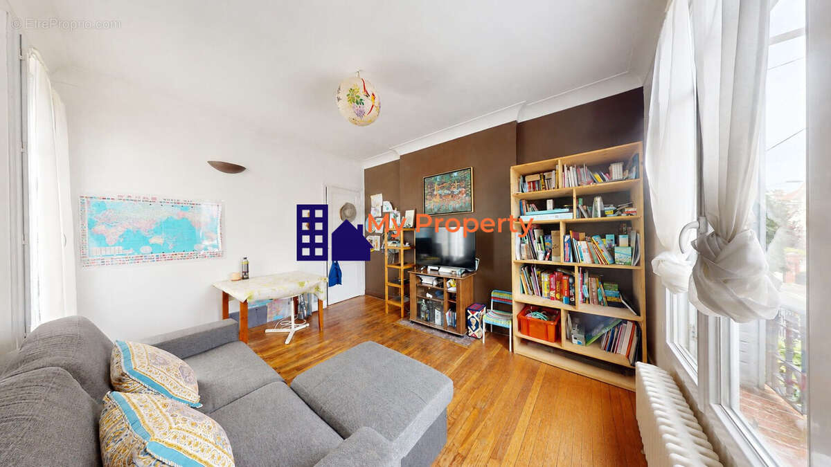 Appartement à HOUILLES