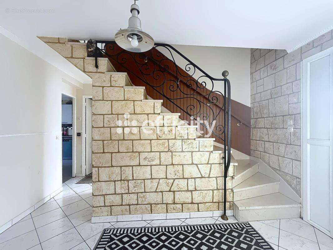 Maison à CLICHY-SOUS-BOIS