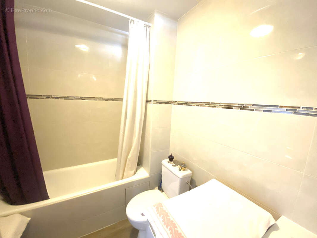 Appartement - t1 - epinay sur seine/cygne d'enghien - photo 11