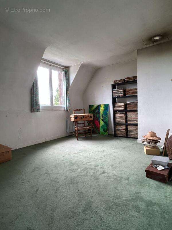 14100 Hermival  Maison 8 pièces 7000 m² de terrain 279 000 Euros - photo 13