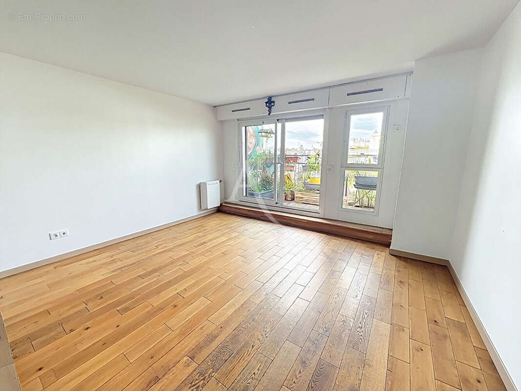 Appartement à PARIS-12E