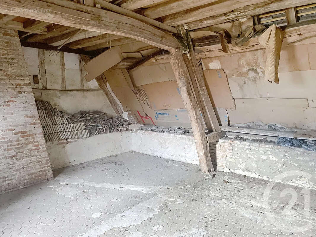 Maison à ERAGNY-SUR-EPTE