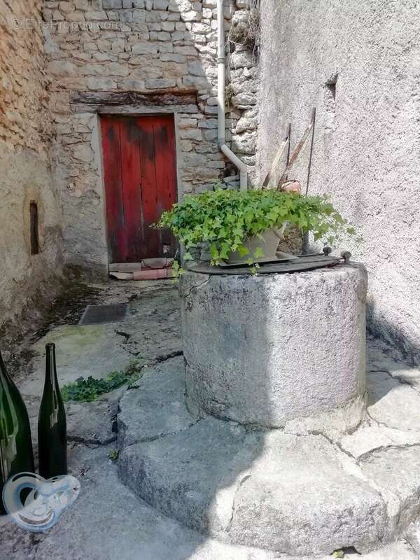 Maison à SAINT-CHRISTOL