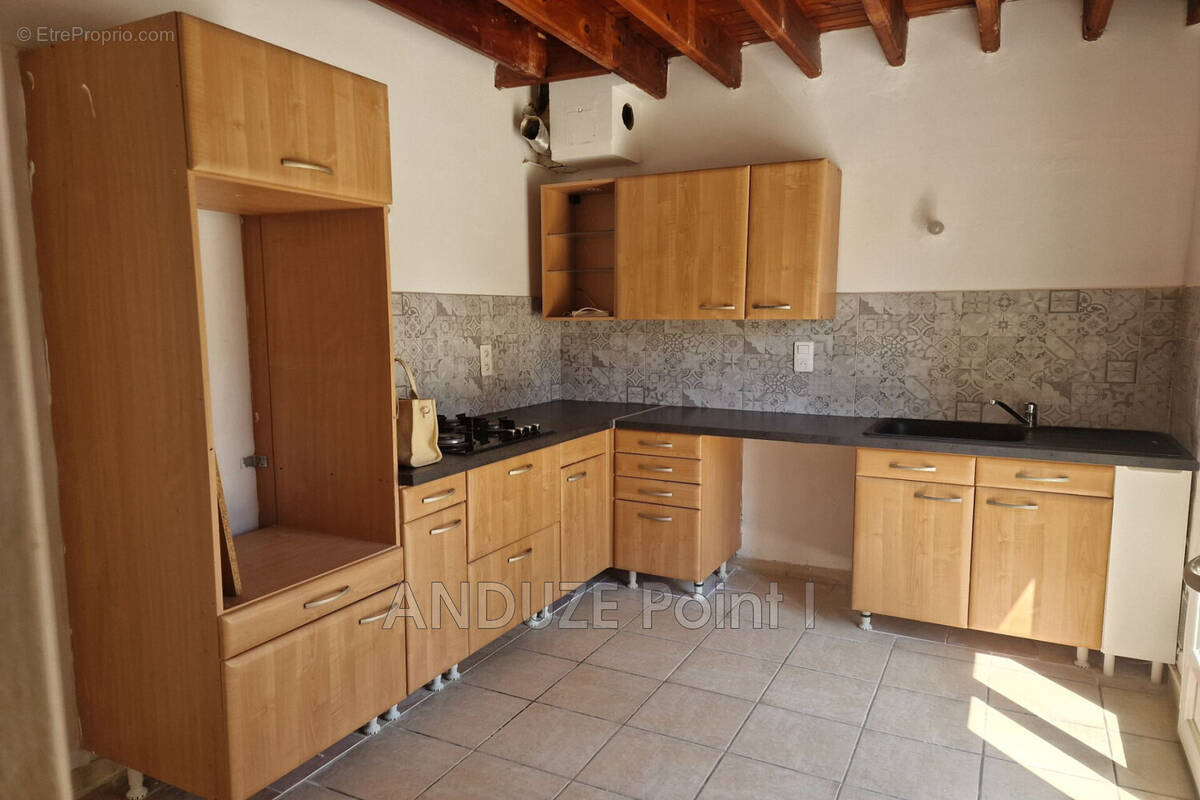 Maison à SAINT-CHRISTOL-LES-ALES