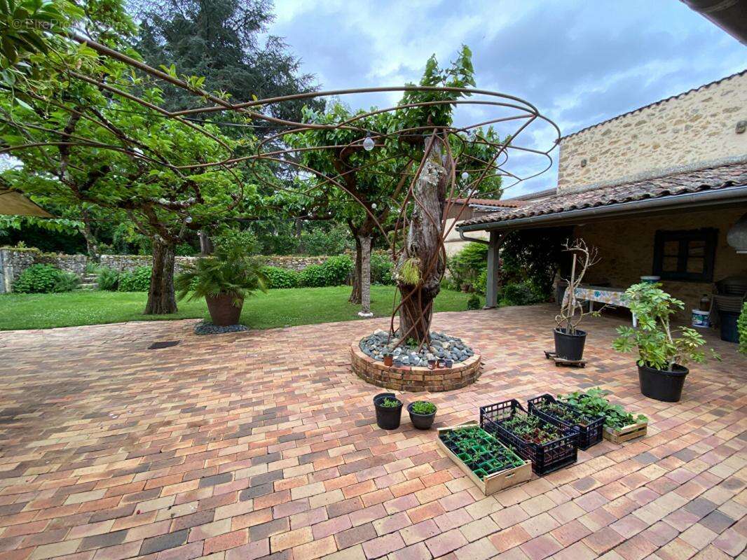 Maison à SAINT-MACAIRE