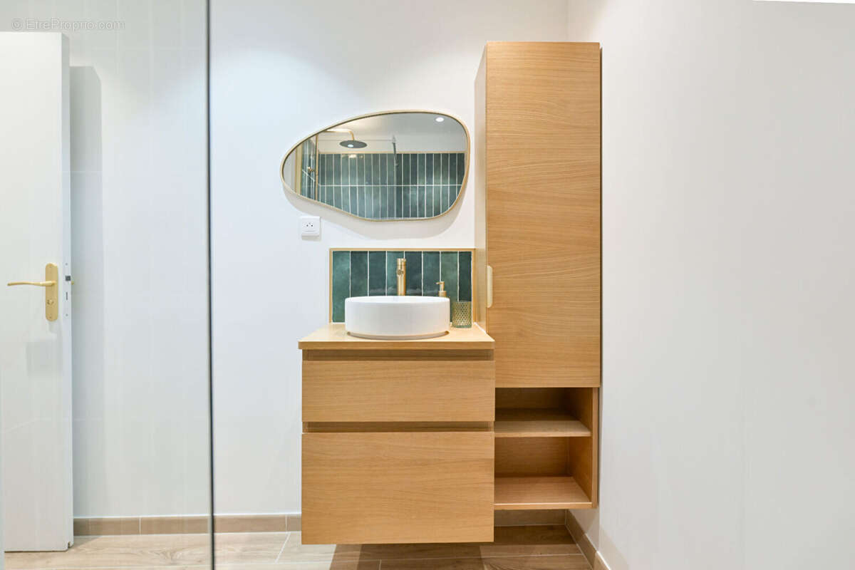 Appartement à PARIS-11E