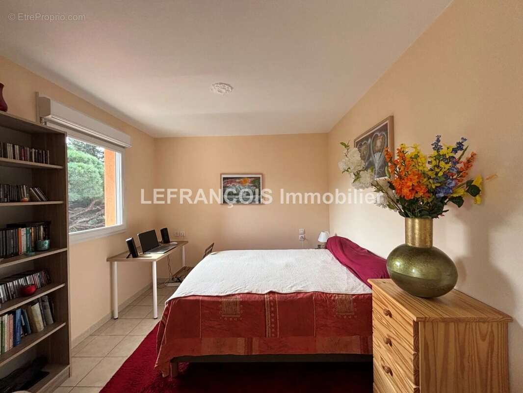 Appartement à MANDELIEU-LA-NAPOULE