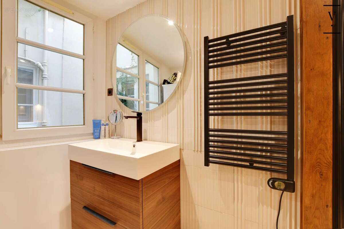 Appartement à PARIS-3E