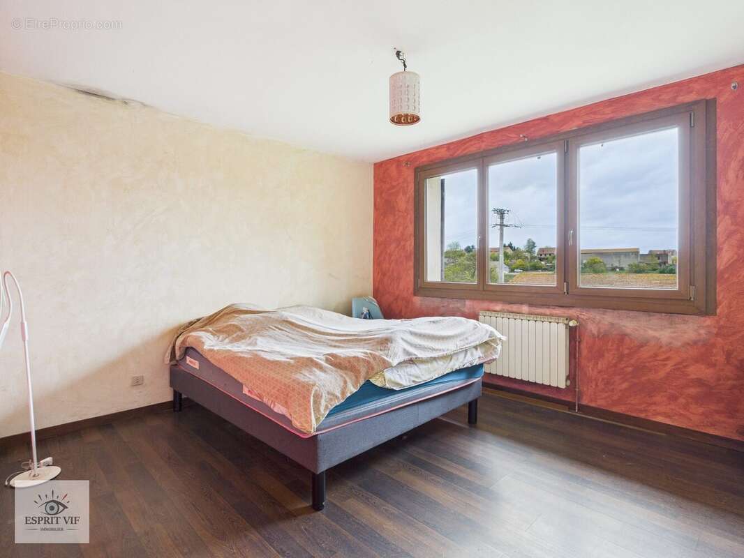 Maison à MONCEL-SUR-SEILLE