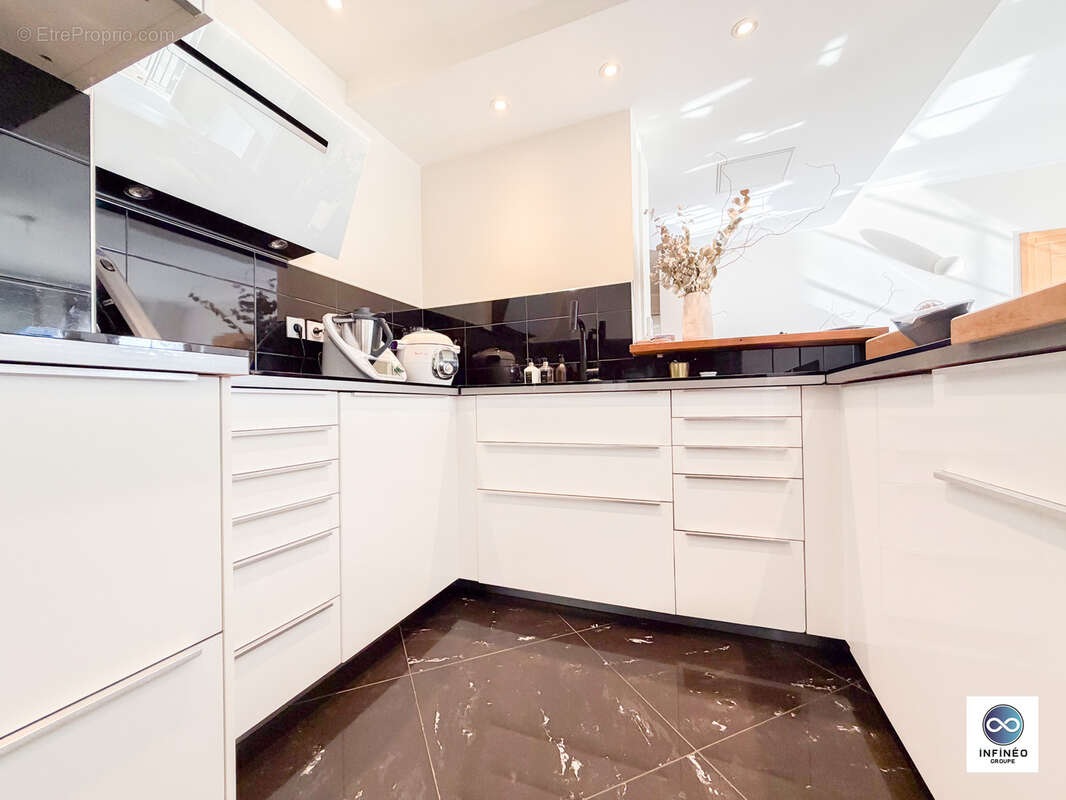 Appartement à LE PLESSIS-ROBINSON