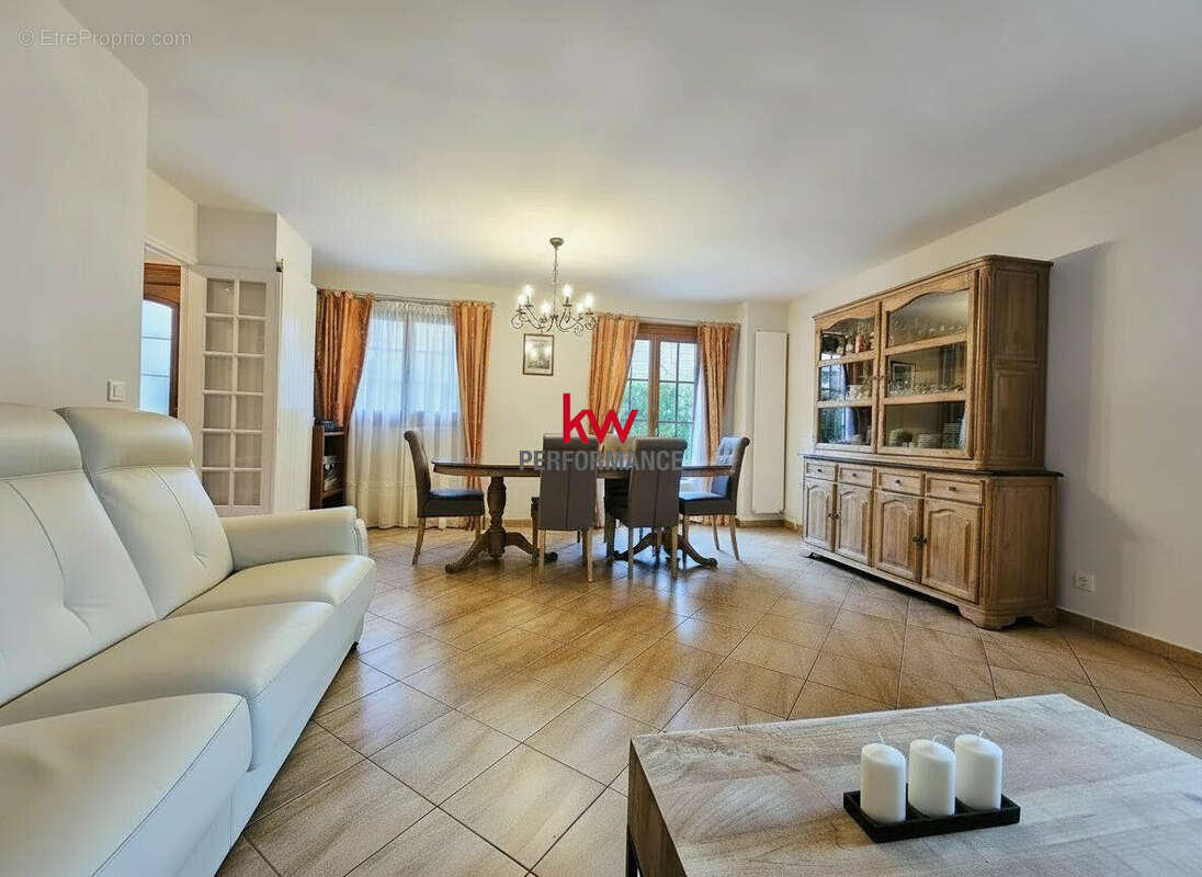 Maison 95 m² à Eaubonne  - photo 2