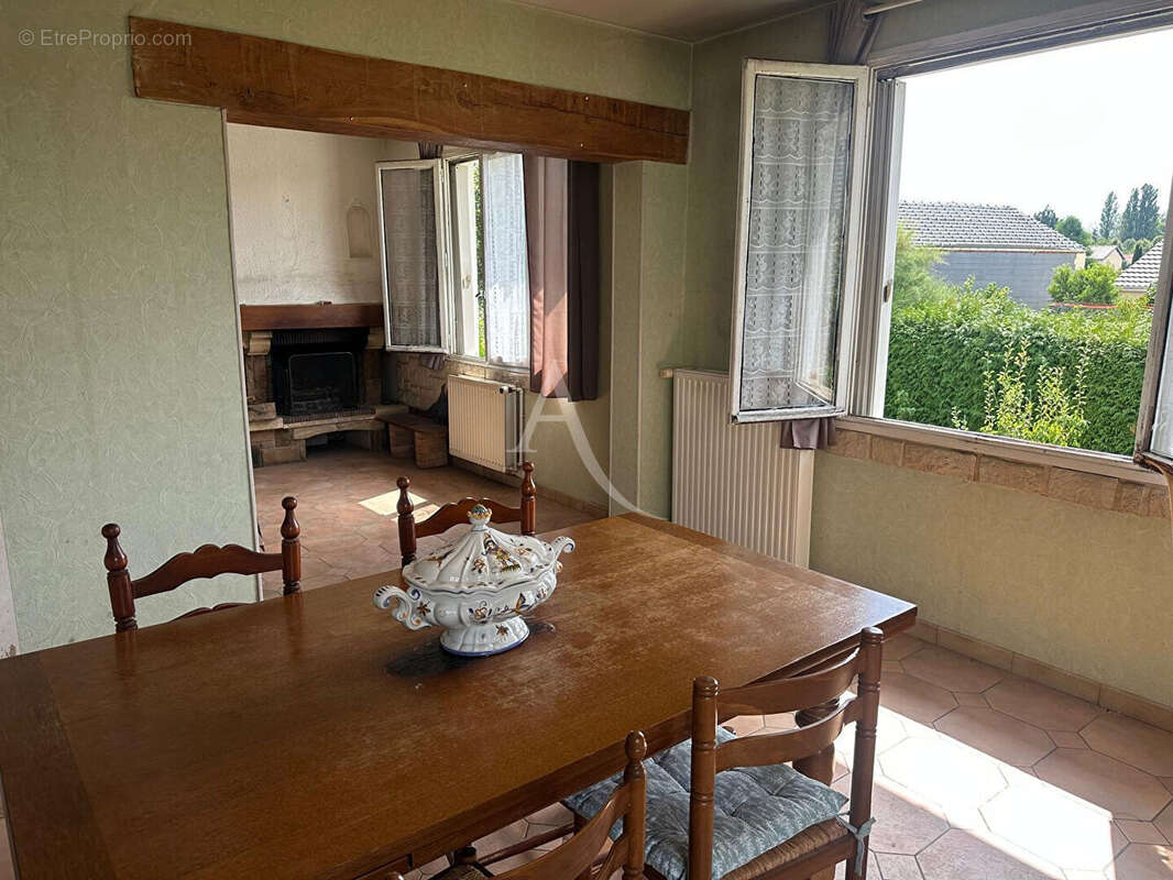 Serris  - Le charme d'une maison familiale au coeur du vieux bourg - photo 7