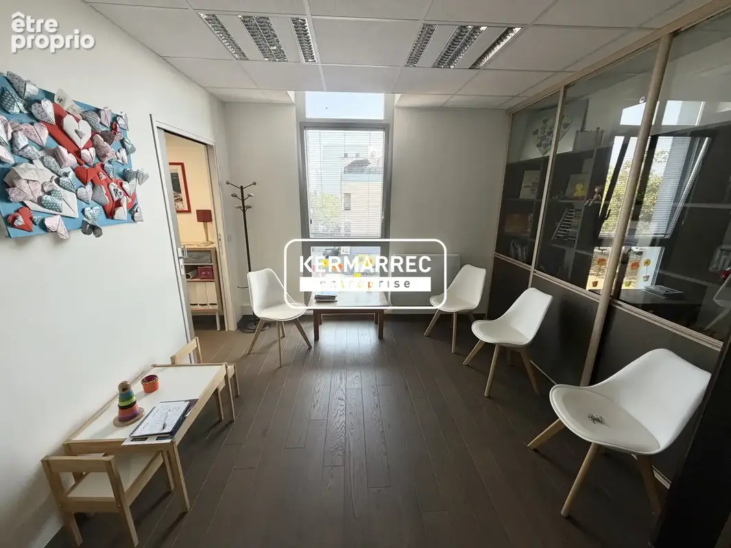Commerce 43 m² à vendre à Vannes (56000) - photo 2