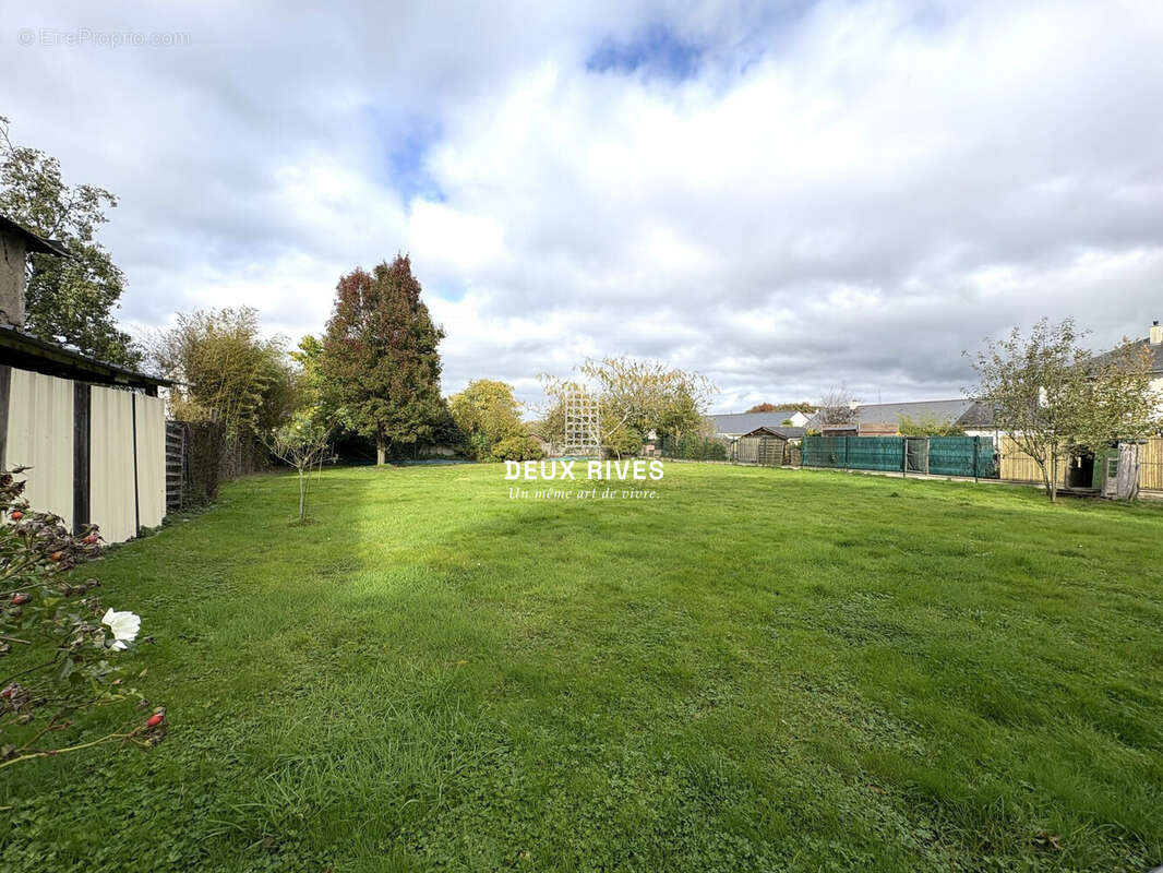 Maison à SAINT-MARS-DU-DESERT