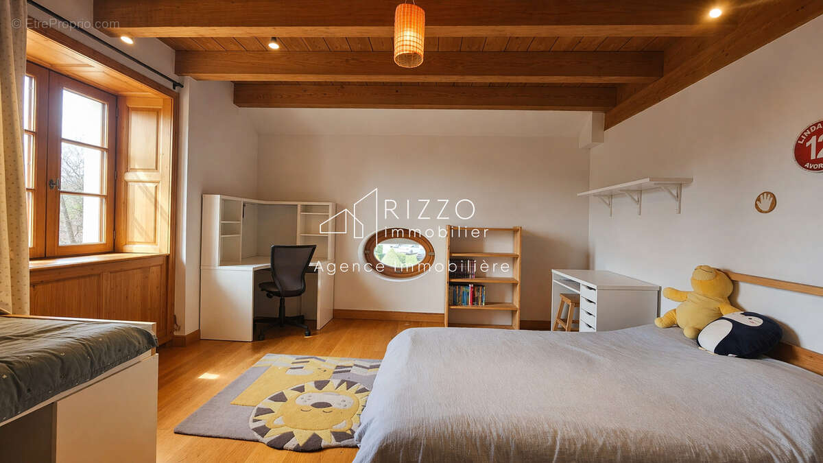 Prévessin-Moëns   Charmante maison villageoise en pierre de 220 m2 habitable, à deux pas du centre - photo 15