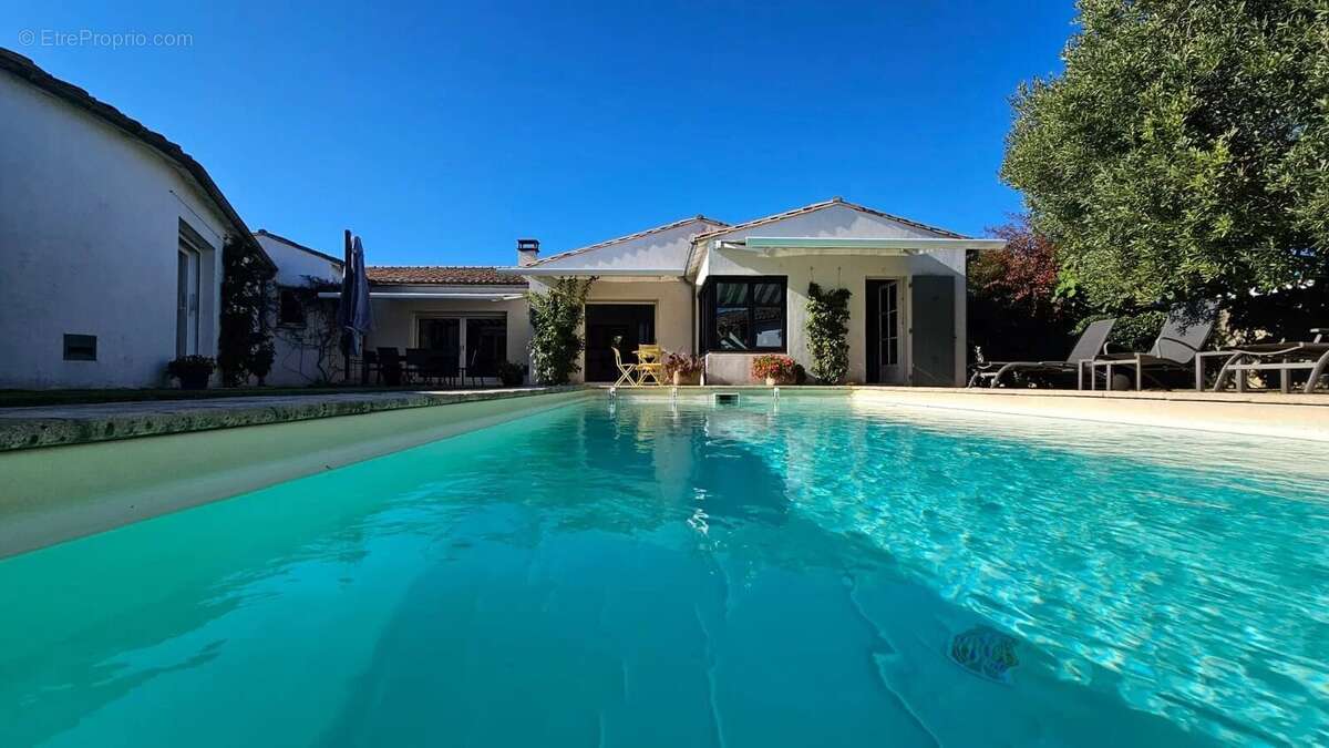 Maison à LA COUARDE-SUR-MER