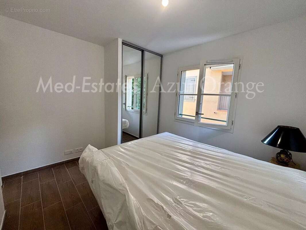 Appartement à GRIMAUD