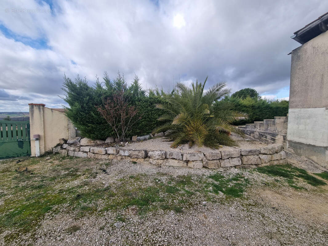 Maison à MONTPEZAT-DE-QUERCY