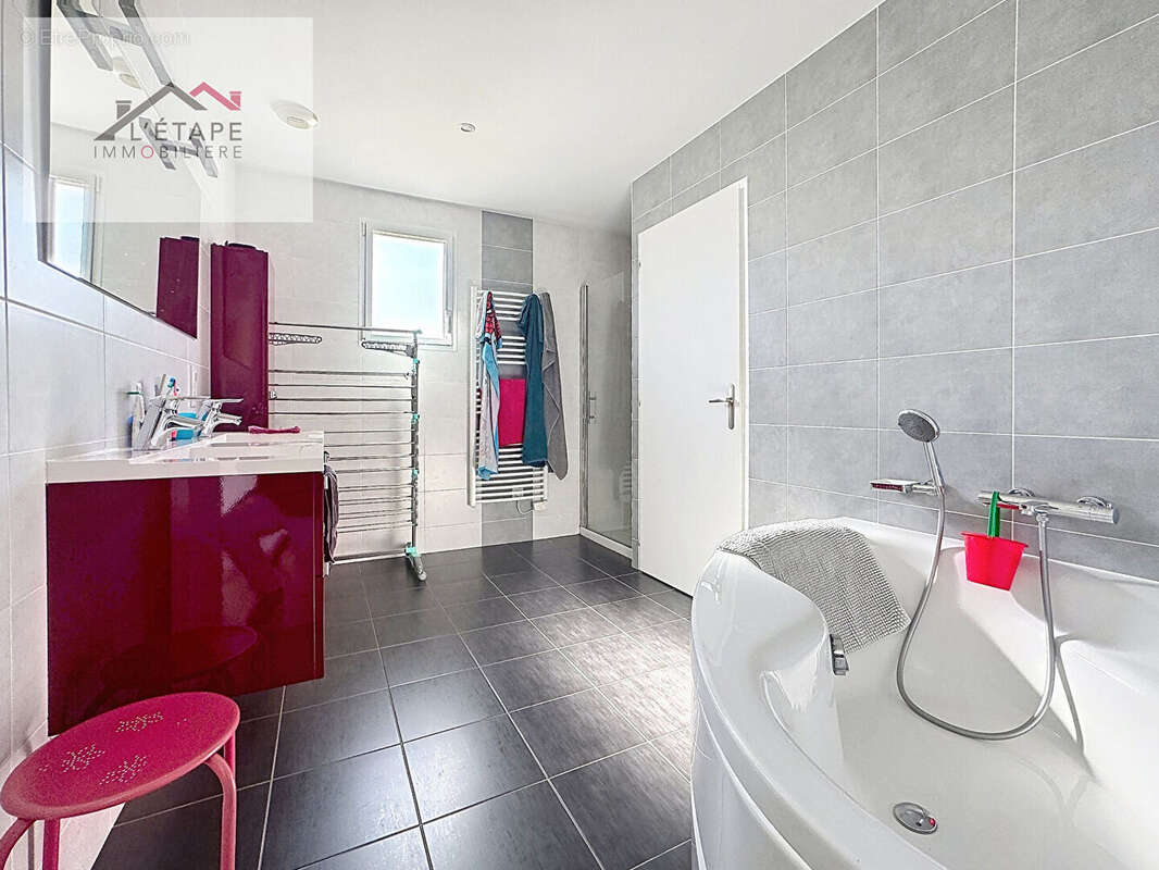 Maison à GROSBREUIL