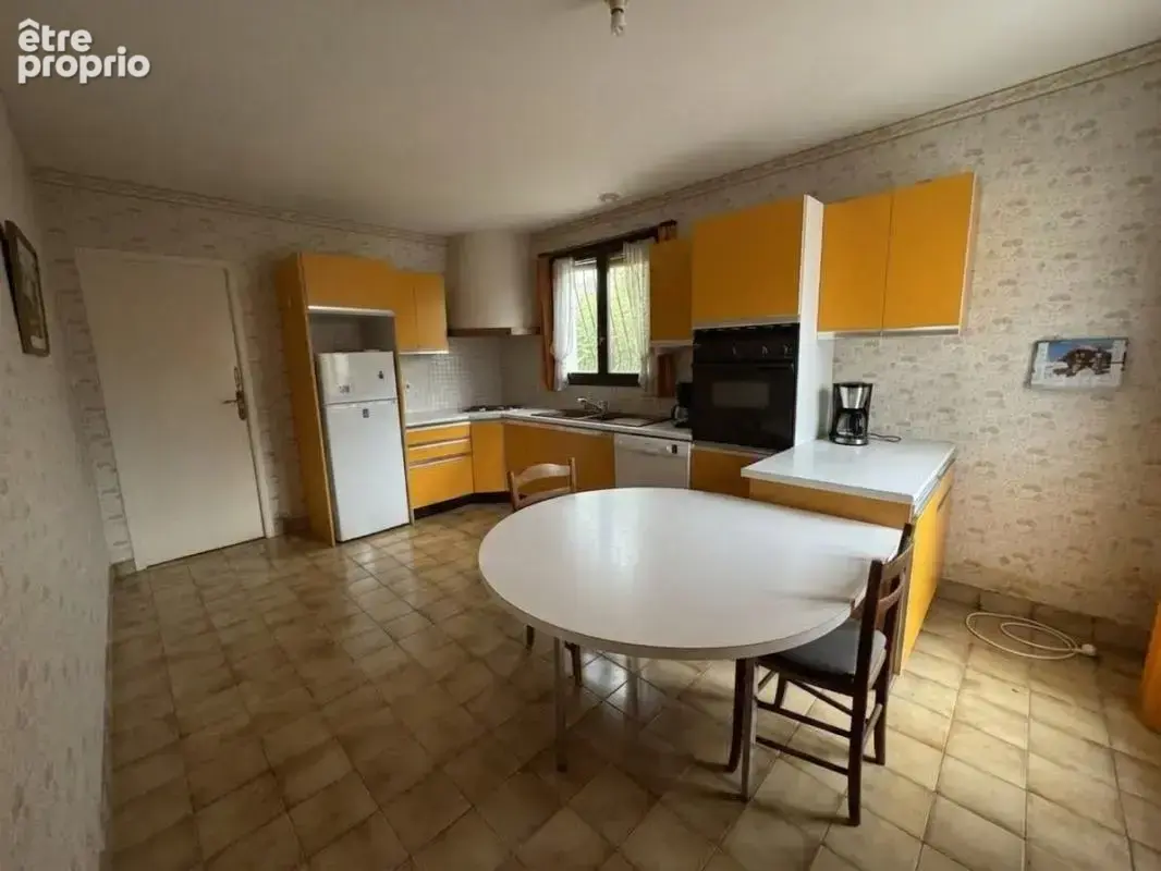 Maison familiale dans un quartier résidentiel agréable à Saint-Pierre-du-Mont - photo 3
