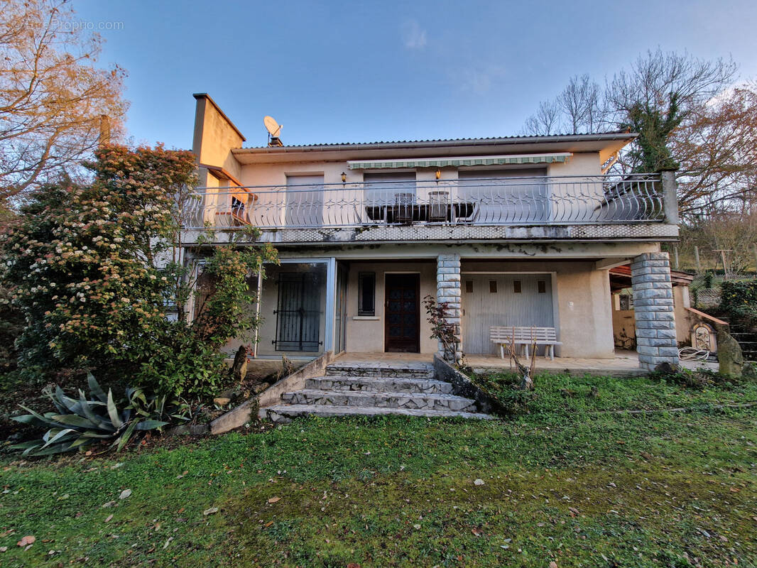 Maison à LAROQUE-D&#039;OLMES