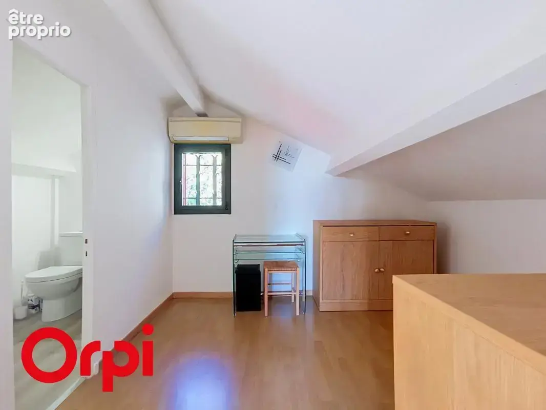 Villa vue mer avec double garage, atelier et studios - photo 10