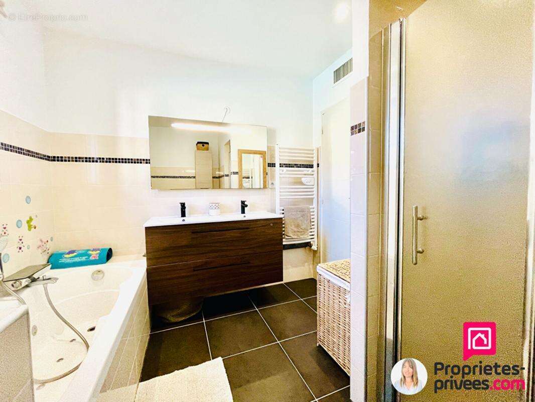 Maison à PUGET-SUR-ARGENS