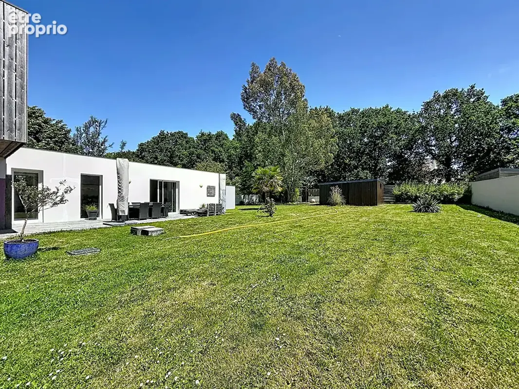 Carquefou centre contemporaine sur près de 1000m² de terrain ! - photo 12