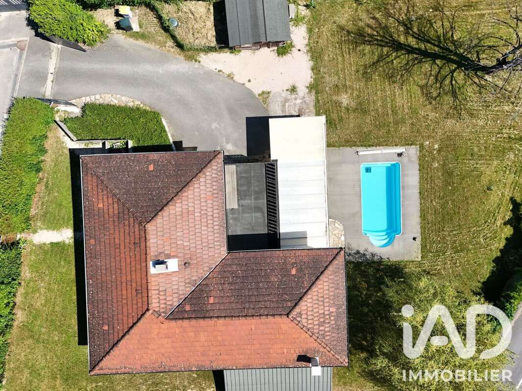 Photo 3 - Maison à INJOUX-GENISSIAT