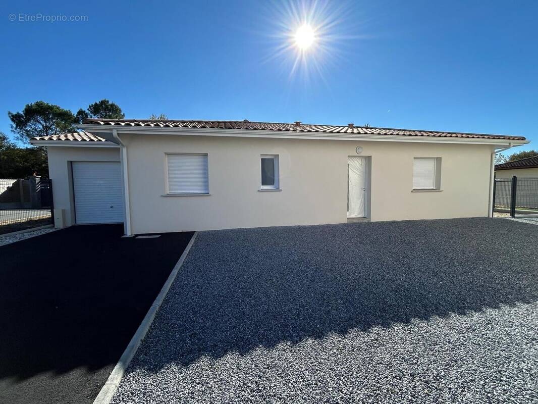 Photo 1 - Maison à BELIN-BELIET