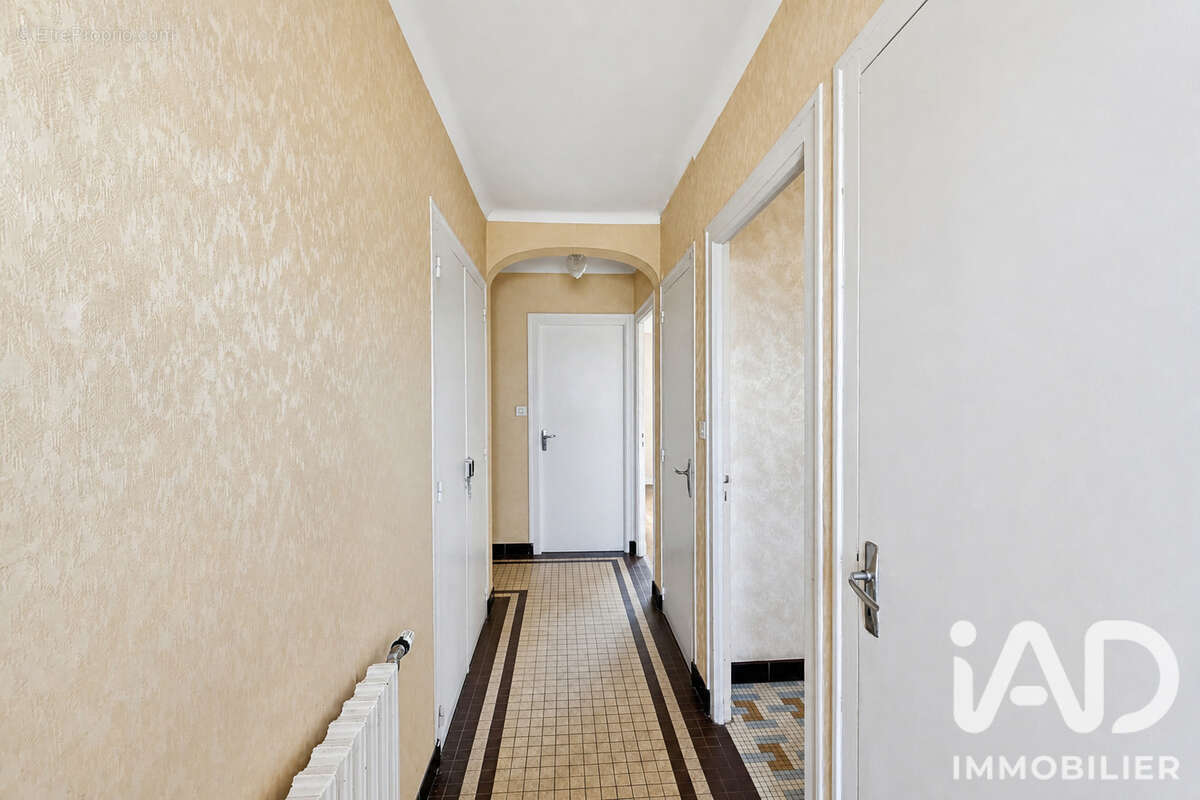 Maison 130 m² à Peillac  - photo 6