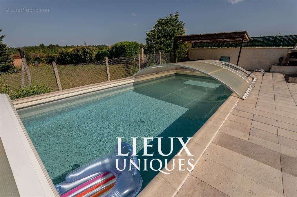 Lieux uniques ® x propriétés privées propose maison de  187 m² sur un terrain de 1295 m² à cellettes - photo 7
