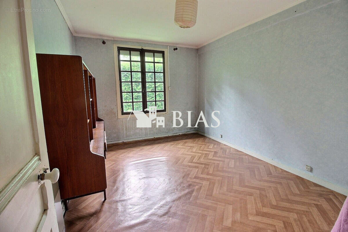 Maison à LE BEC-HELLOUIN