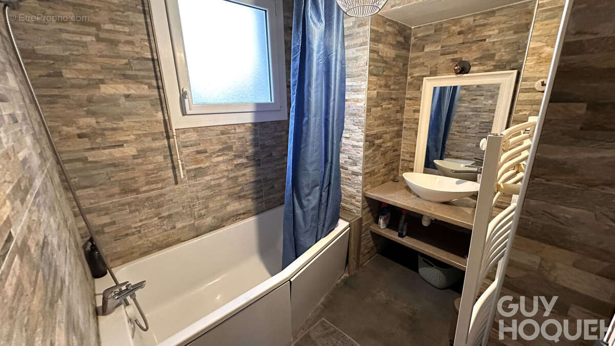 Maison à JAUNAY-CLAN